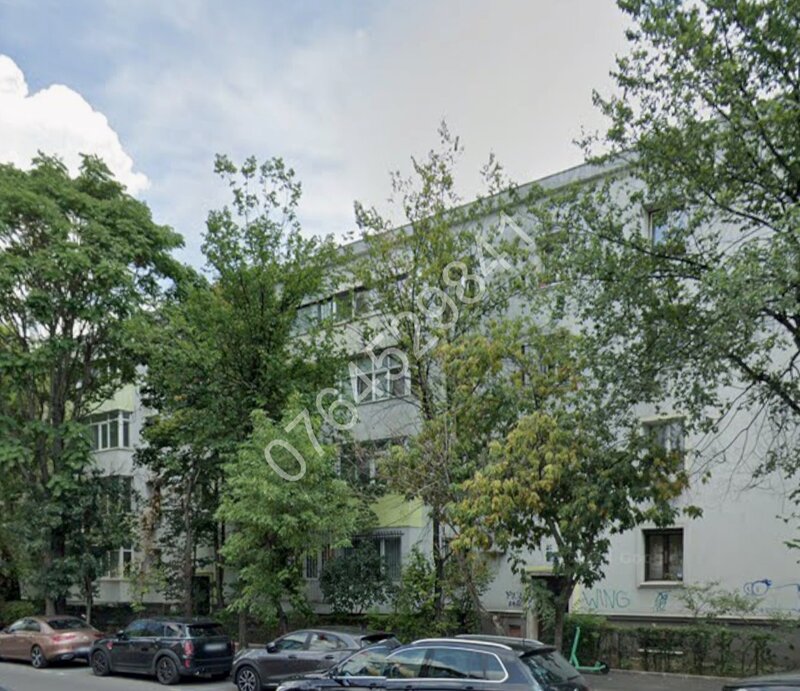 Calea Floreasca, vis a vis Parcul Floreasca, renovat, la 1.5km metrou